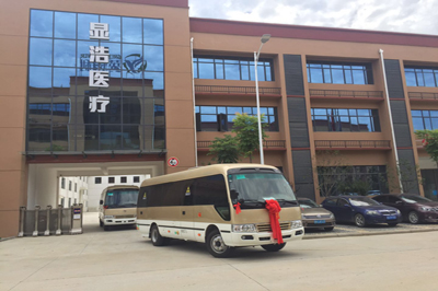 廣州市海珠區華洲社區服務(wù)中心體檢車(chē)